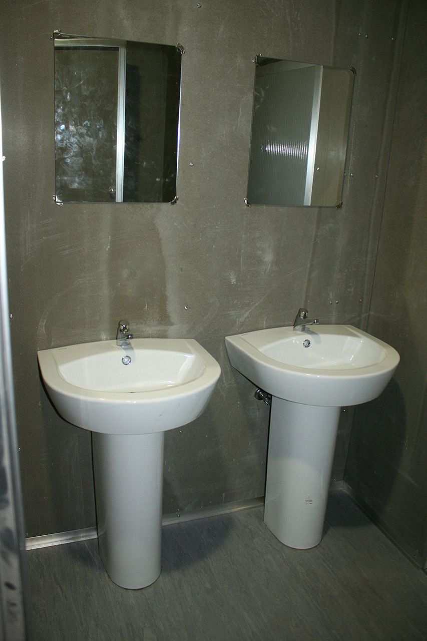 SANITÁRIOS